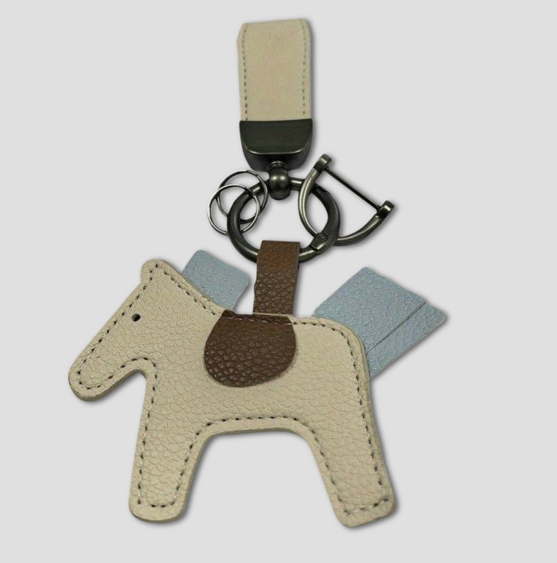 Horse keychain cream