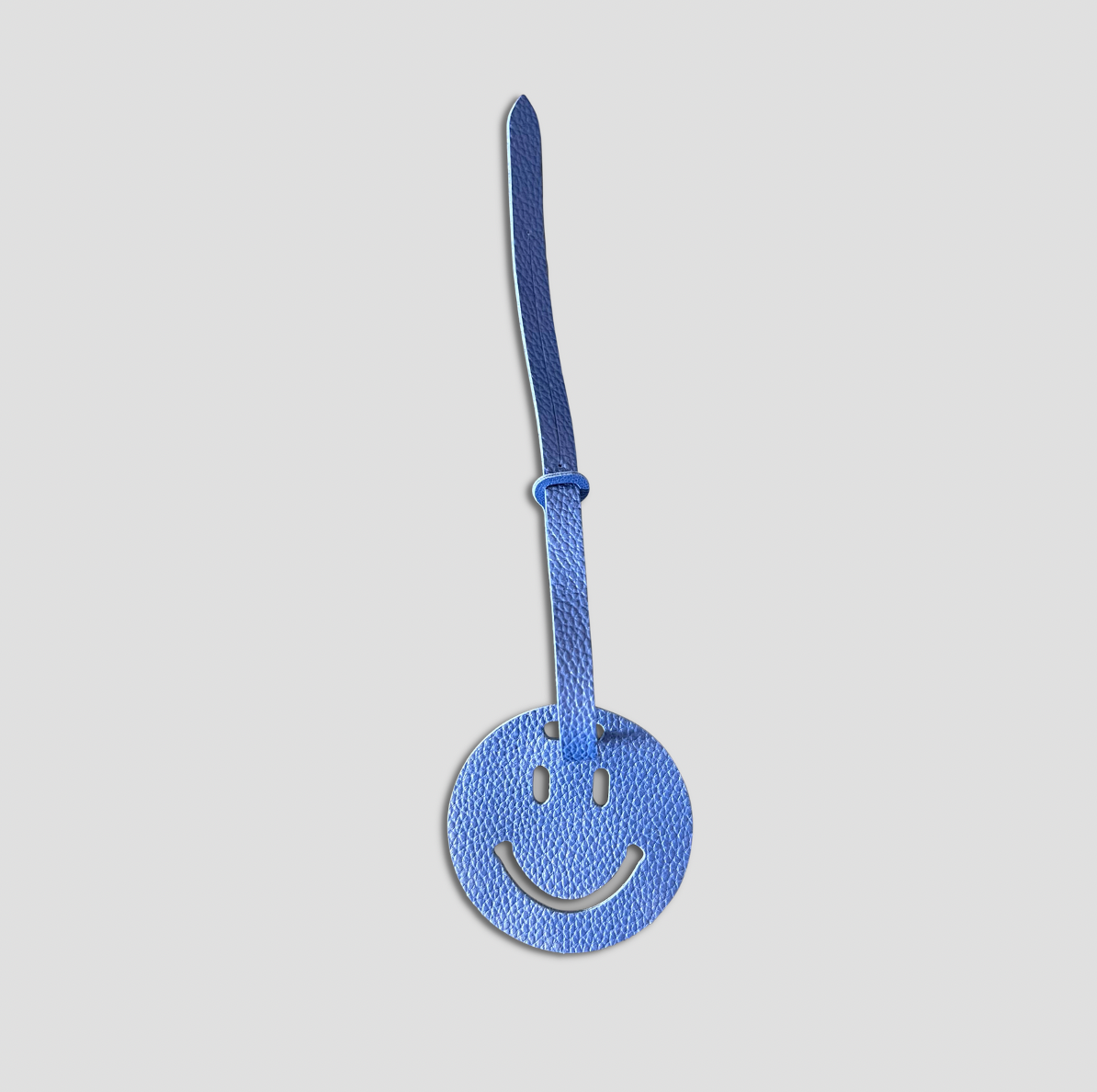 Smiley pendant blue
