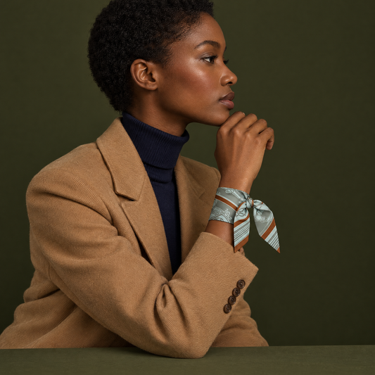 Twilly Saint Germain - taupe von ALECOO am Model getragen