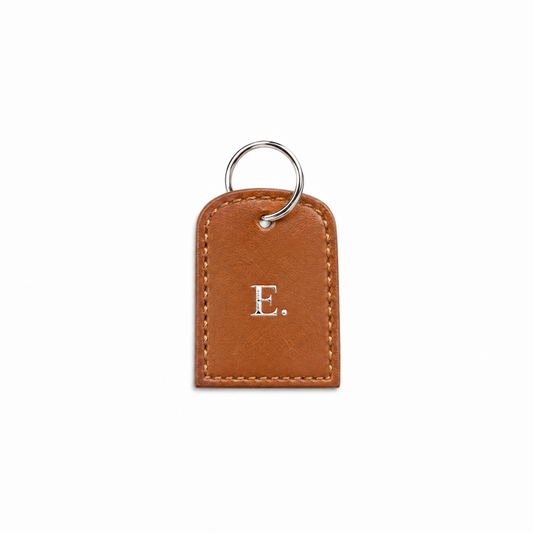 Buchstaben Tag Classy cognac von ALECOO, Buchstabe in Silberfolie, silberner Ring