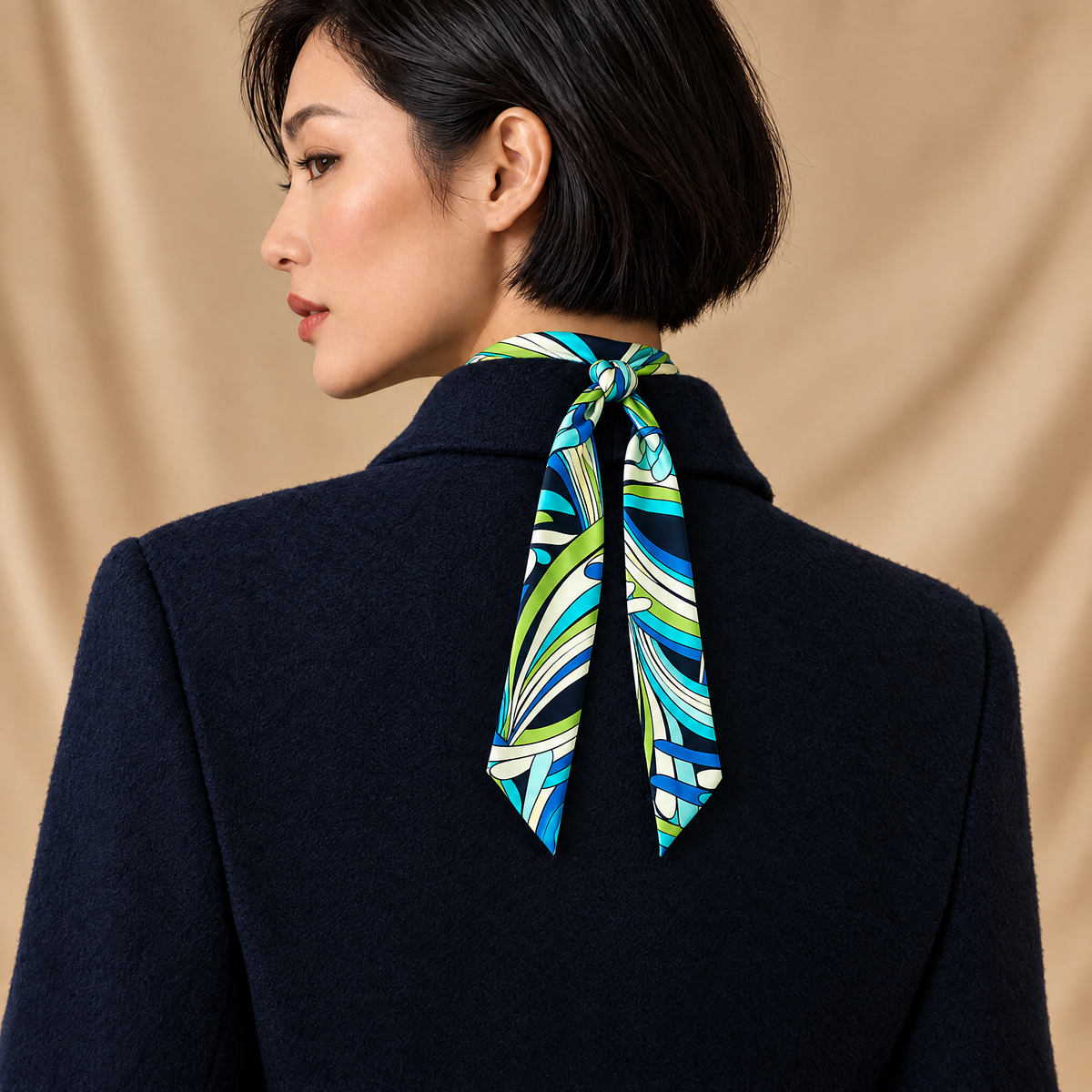 Twilly Retro - bleu von ALECOO am Model getragen